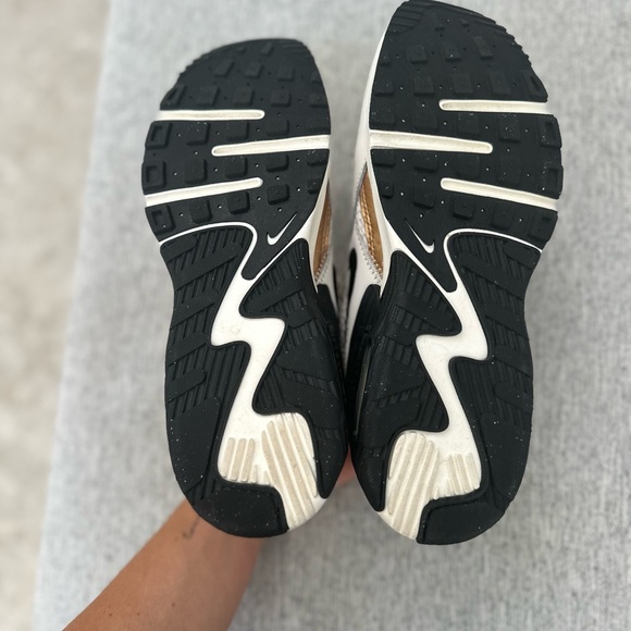 Nike DZ2619-001 Air Max EXCEE Phantom Metallic Gold/Sail Black - Picture 6 of 6